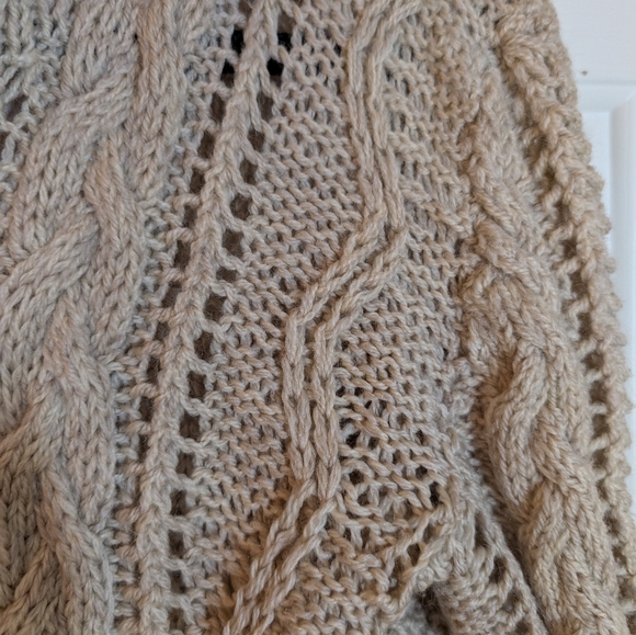 Vintage Liz Claiborne Cable Knit Tan Sweater - Picture 7 of 8
